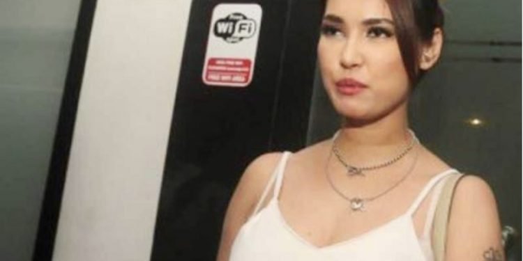 Maria Ozawa Buka Rahasia Produsen Film Dewasa Yang Sebarnya
