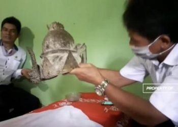 Penambang Pasir Temukan Mahkota Kerajaan Majapahit