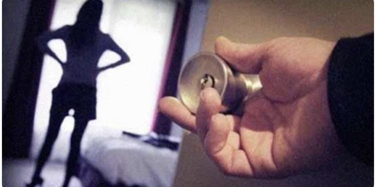 Viral Video Polwan Bermesraan Beredar Luas