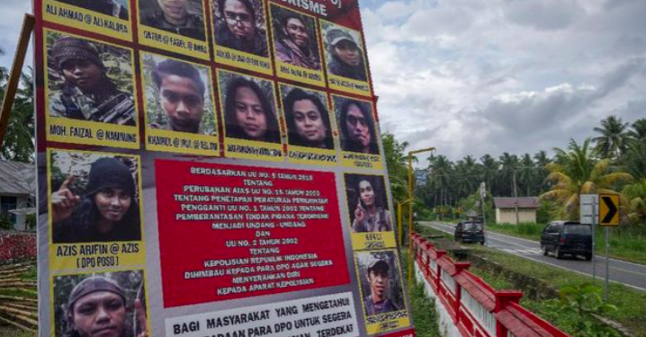 Baku Tembak Sengit Tewaskan Dua DPO Teroris Poso