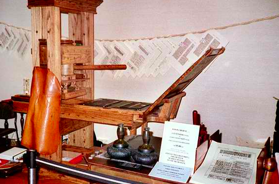 Koran Pertama Kali Di Dunia Adalah Diberi Nama Acta Diuma