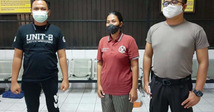 Kangen Suami Wanita ini Nekat Selundupkan Sabu Ke Polrestabes Surabaya