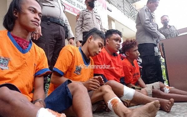 POLSEK SUKOLILO BEKUK EMPAT PELAKU CURANMOR YANG RESAHKAN WARGA