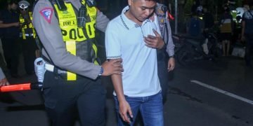 Operasi Gabungan Jelang Tahun Baru 2023 Satlantas Polrestabes Surabaya Amankan Pengguna Narkoba