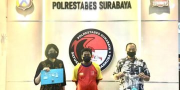Satreskoba Polrestabes Surabaya Gerebek Rumah Dan Berhasil Amankan 14.9 Gram Sabu