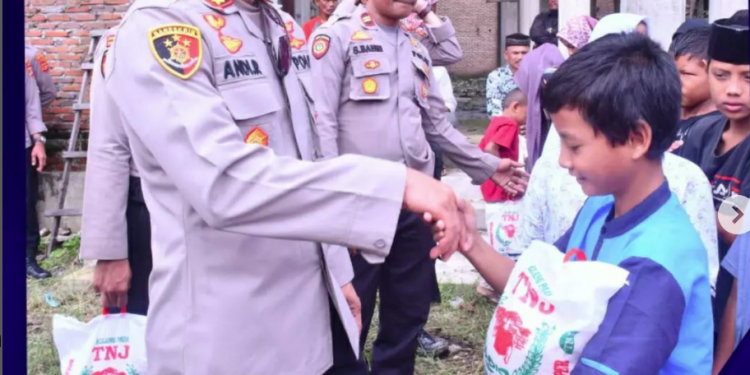 Kapolres Aceh Timur Peduli Anak Yatim, Janda dan Kaum Dhuafa
