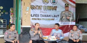 Dengan Jumat Curhat Kapolres Tanah Laut Mendengarkan Curhat Warga