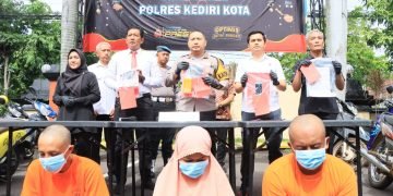 Polres Kediri Kota Berhasil Ungkap Sindikat Curanmor, Tersangka Pasutri dan 16 Kendaraan Diamankan