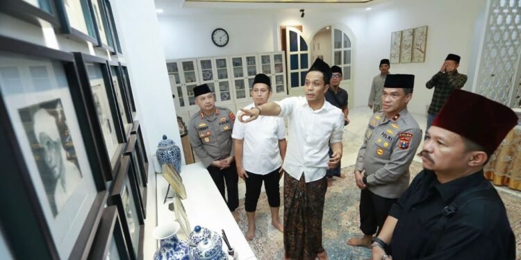 Bulan Suci Ramadhan Wakapolda Jatim Safari Silaturohmi Ke Beberapa Ponpes Di Kediri