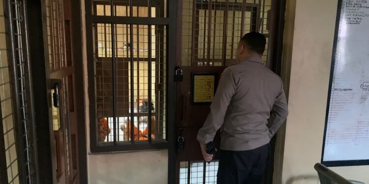 Pastikan Keamanan Para Tersangka, Polres Kediri Kota Pasang CCTV di Ruang Tahanan