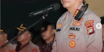 Kapolres Metro Jaktim Kombes Pol. Dr. Leonardus Simarmata, S. Sos., S.I.K., M.H., M.Han Pimpin Apel Cipkon 2023