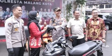 Tangis Bahagia Warga Malang Kota Saat Motor Yang Dicuri Berhasil Dikembalikan Oleh Polresta Malang Kota