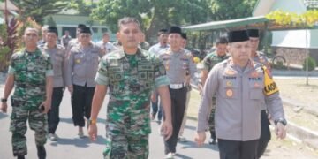 Bentuk Sinergitas dan Soliditas TNI Polri di Kota Kediri Secara Islami Dengan Sholat Jumat Bersama
