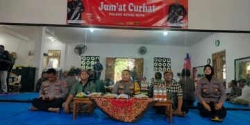 Melalui Program Jum’at Curhat, Kapolres Kediri Kota Berikan Edukasi Bahaya Paham Radikalime