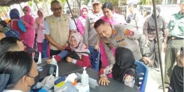 Polres Kediri Kota dan RSTN Buka Pengobatan Gratis Lansia di Lereng Gunung Wilis