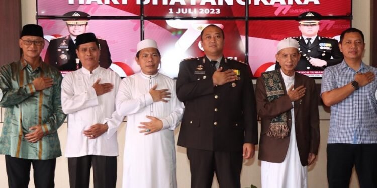 Peringati Hari Bhayangkara Ke 77 Polres Tanah Laut Gelar Syukuran Di Joglo Wicaksana Laghawa