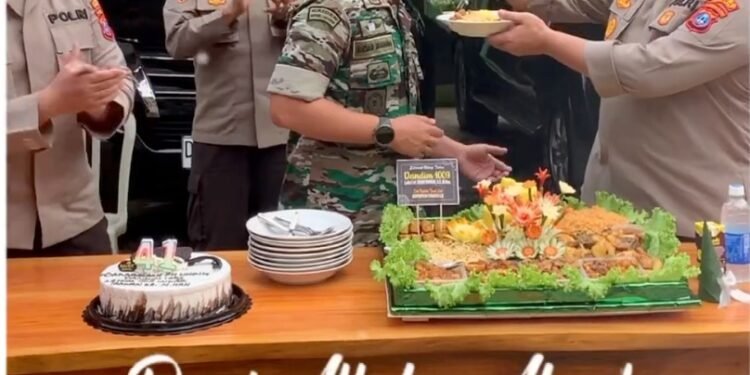 Happy Milad, Kapolres Tanah Laut Berikan Selamat Ultah Ke 41 kepada Dandim 1009/Tla