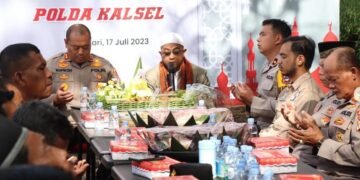 Polres Tanah Laut, Polda Kalsel menggelar acara syukuran dalam rangka dimulainya pembangunan masjid