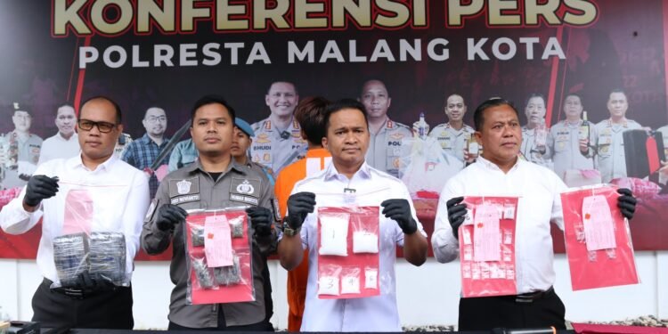 War On Drugs, Polresta Malang Kota Sita 1,5 Kg Dari Kurir Narkoba