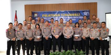 Dirlantas Polda Sulsel Kombes Made Agus Prasatya : Personel Polantas Wajib Tingkatkan Pelayanan Publik