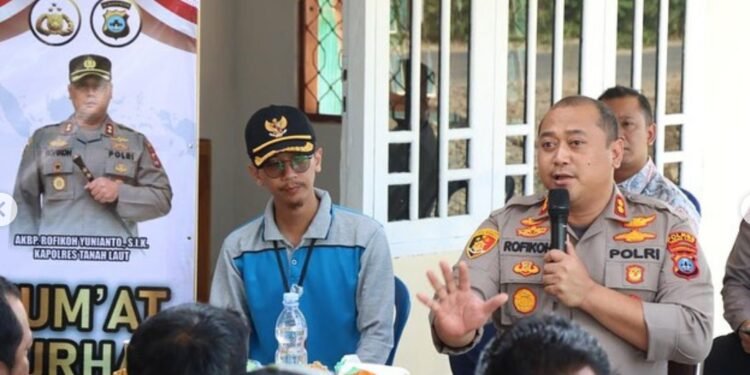 Kapolres Tanah Laut Pimpin Jumat Curhat Di Kampung Bebas Narkoba