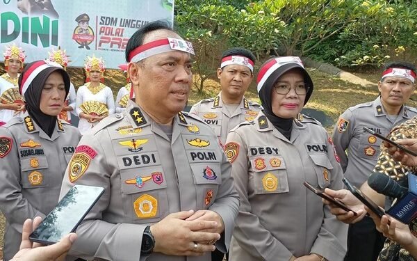 Polri Hijaukan Indonesia Raih Rekor MURI Usai Tanam 21 Juta Pohon Serentak di Indonesia