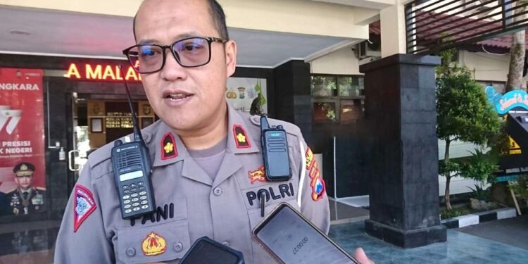 Polresta Malang Kota Sosialisasikan Larangan Penggunaan Sepeda Listrik di Jalan Raya