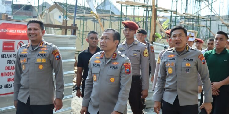 Tinjau Pembangunan 3 Gedung Baru di Polresta Malang Kota, Kapolda Jatim Apresiasi Sinergitas Pemerintah Kota
