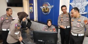 Tim Pembina Samsat Provinsi Papua Hadir di Kantor Ditlantas Polda Sulsel dan Samsat Makassar, ada apa?