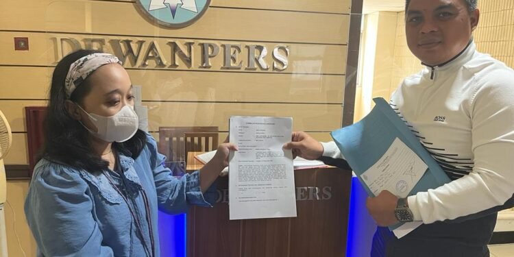 Ketua Paguyuban Kebun Pantura Laporkan Majalah Mingguan TEMPO ke Dewan Pers