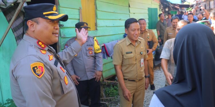 Perdana, Program Bagi Bansos “Pagi Berkah” Kapolresta Bulungan Digelar