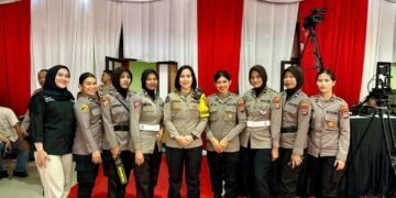 Polwan Polresta Bulungan Cek Kesiapan Ruang VVIP Sebelum Pelaksanaan Debat Cabup dan Cawabup