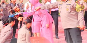 Kapolresta Bulungan Pimpin Upacara Korp Raport Kenaikan Pangkat 42 Personel Polri dan ASN Polri