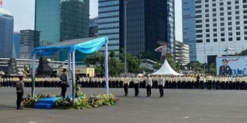 Kapolda Metro Beri Penghargaan ke 4 Satpam, Ada yang Lawan Rampok Bersenpi