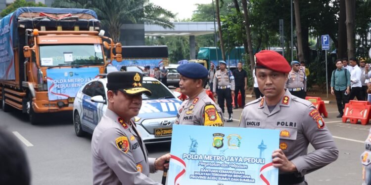 Polda Metro Jaya Kirim Bantuan Kemanusiaan ke Aceh, Sumut, dan Sumbar